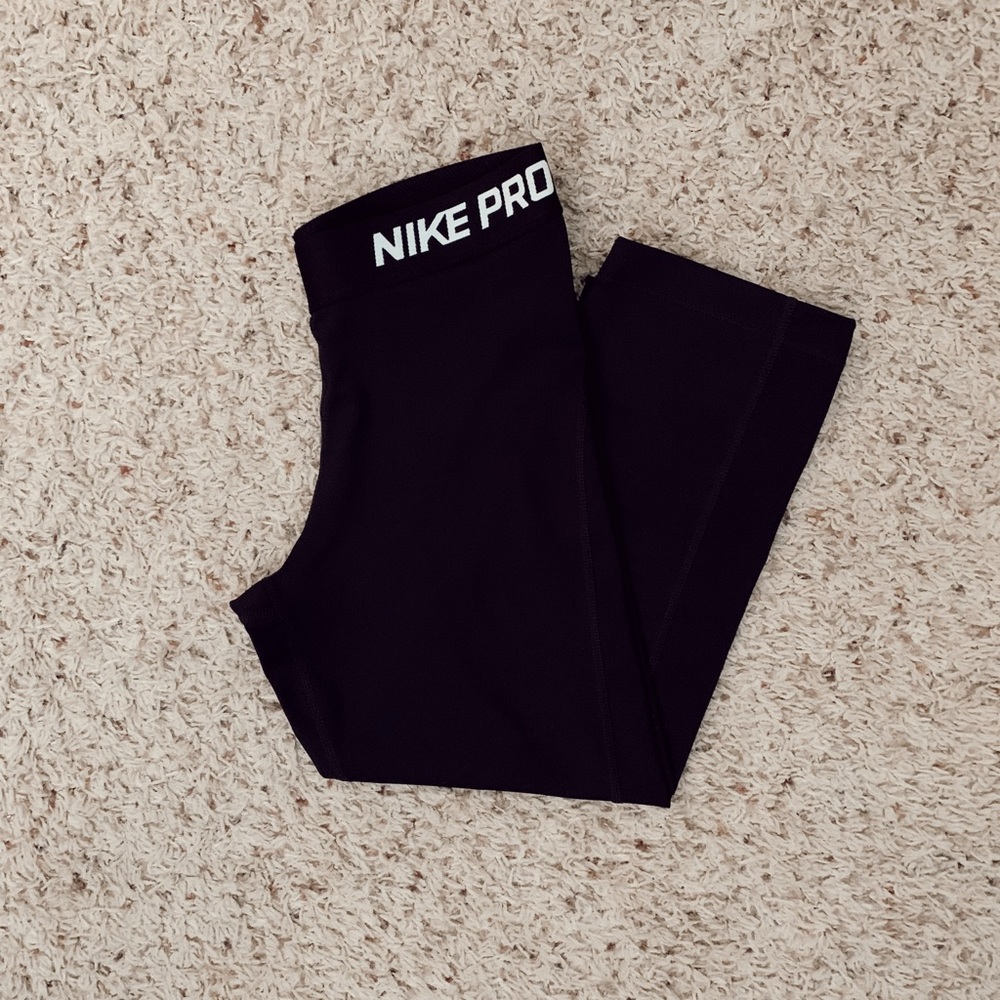 Nike pro cropped leggings